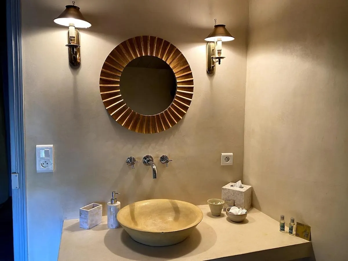 Holiday home Guest House With Tennis Court Le Rouret